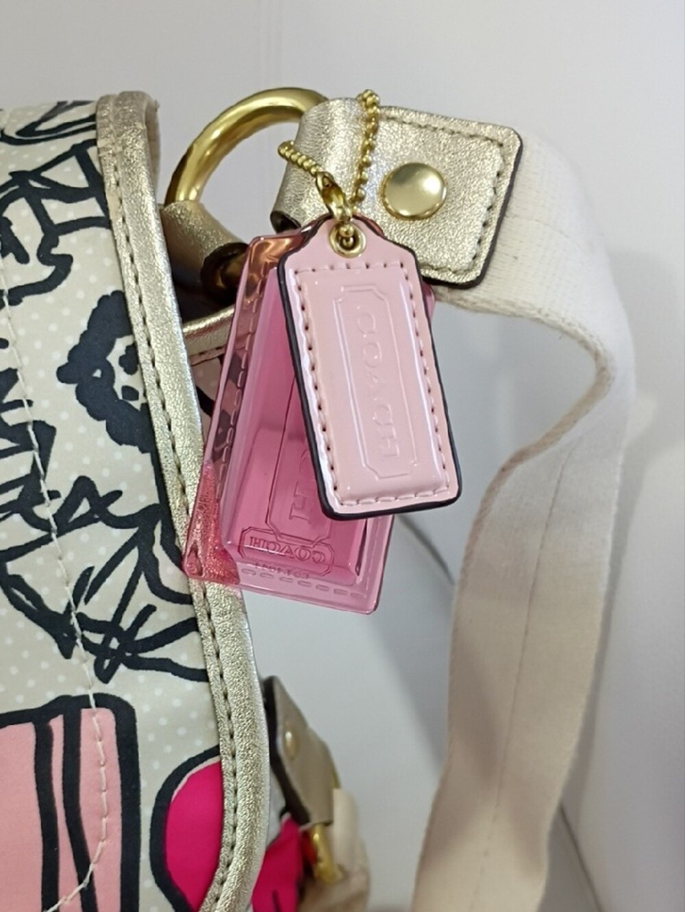 Coach Kyra Poppy Messenger Bag In Pristine Condition With Adjustable Strap - Picture 3 of 16